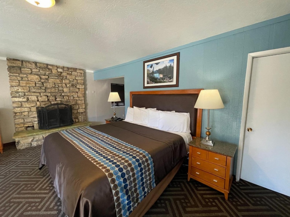 Family Suite with Kitchenette